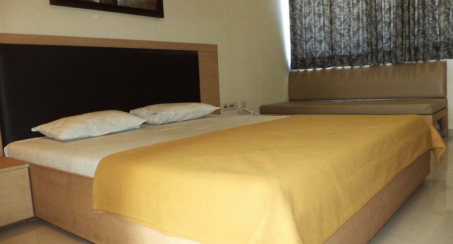 Hotel Sai Nivas Guest House, Ahmedabad 4